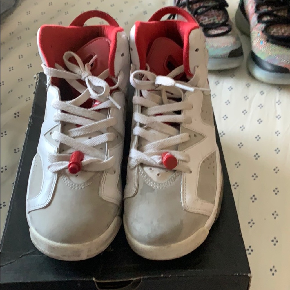 JORDAN 6 ALTERNATES